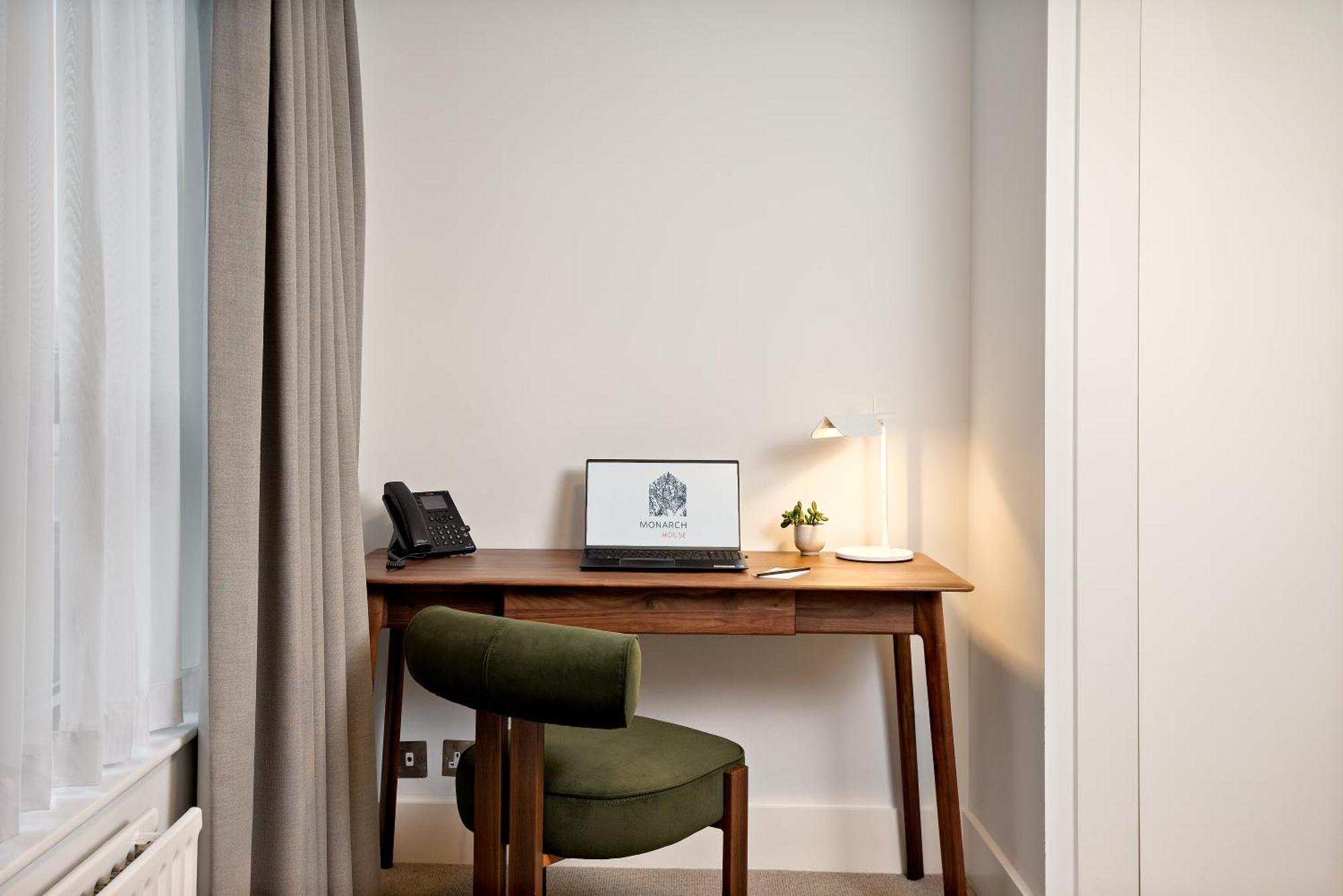 Monarch House - Serviced Apartments - Kensington Londyn Zewnętrze zdjęcie