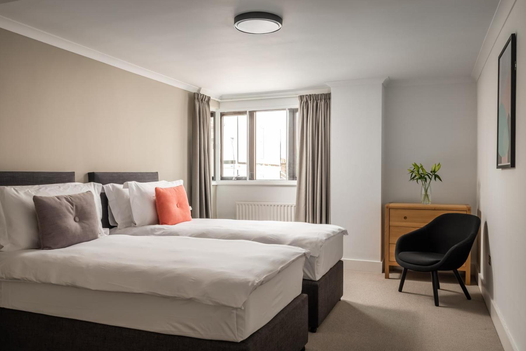 Monarch House - Serviced Apartments - Kensington Londyn Zewnętrze zdjęcie