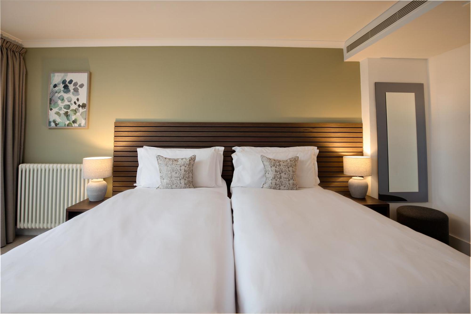 Monarch House - Serviced Apartments - Kensington Londyn Zewnętrze zdjęcie